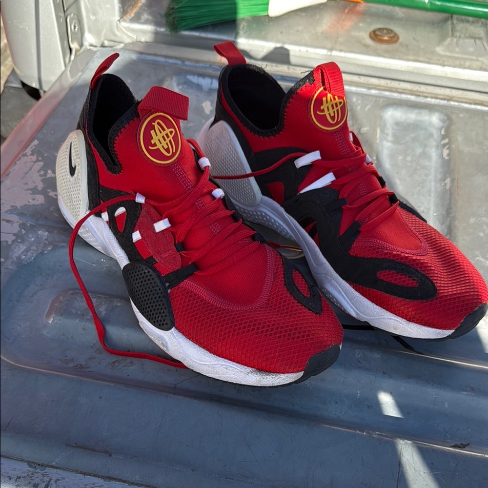 Nike Huaraches E.D.G.E Red and Black Shoes